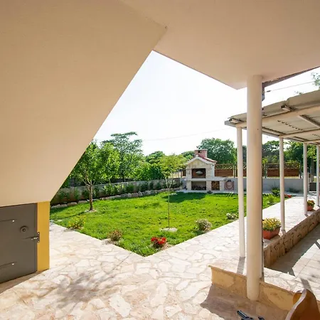 Kuca Za Odmor Niko Mirlovic Zagora