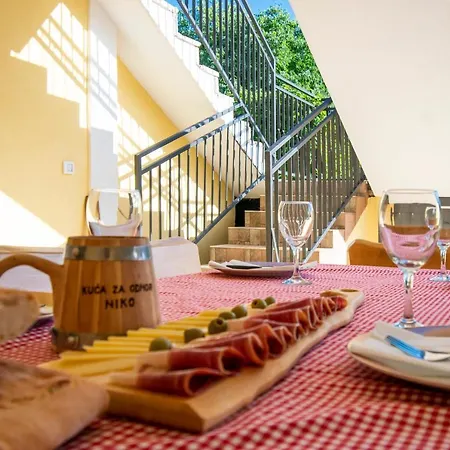 Kuca Za Odmor Niko Holiday home *