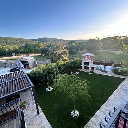 Dom wakacyjny Kuca Za Odmor Niko *