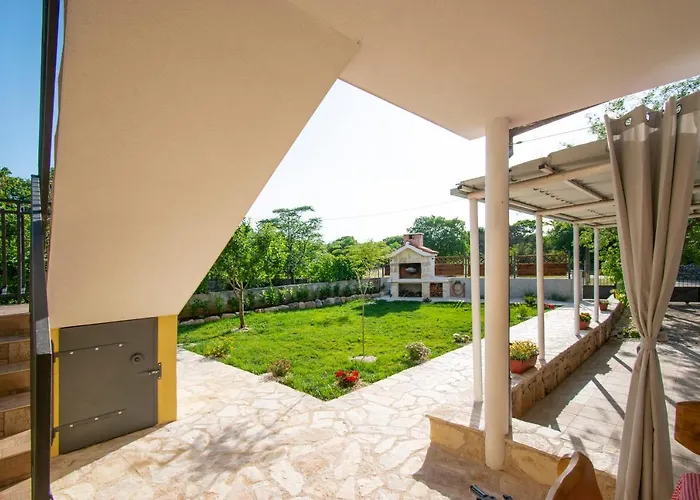 Kuca Za Odmor Niko Mirlovic Zagora