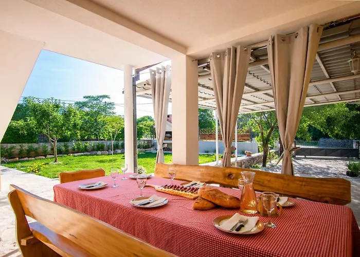 Kuca Za Odmor Niko Vakantiehuis