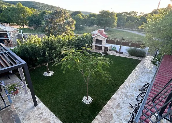 Kuca Za Odmor Niko Vakantiehuis